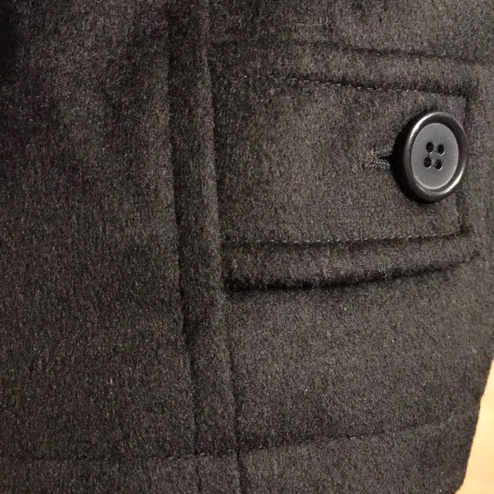 Metropolitan View Coat - Picture 4 of 8